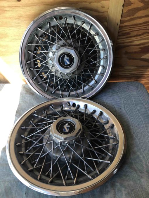 Hubcap Unknown (Buick?)